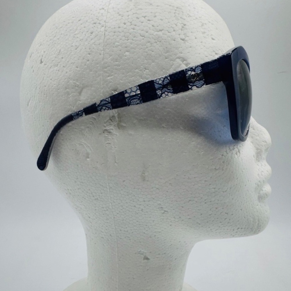 Authentic $700 CHANEL 5296 butterfly sunglasses in blue lace design - Picture 4 of 14